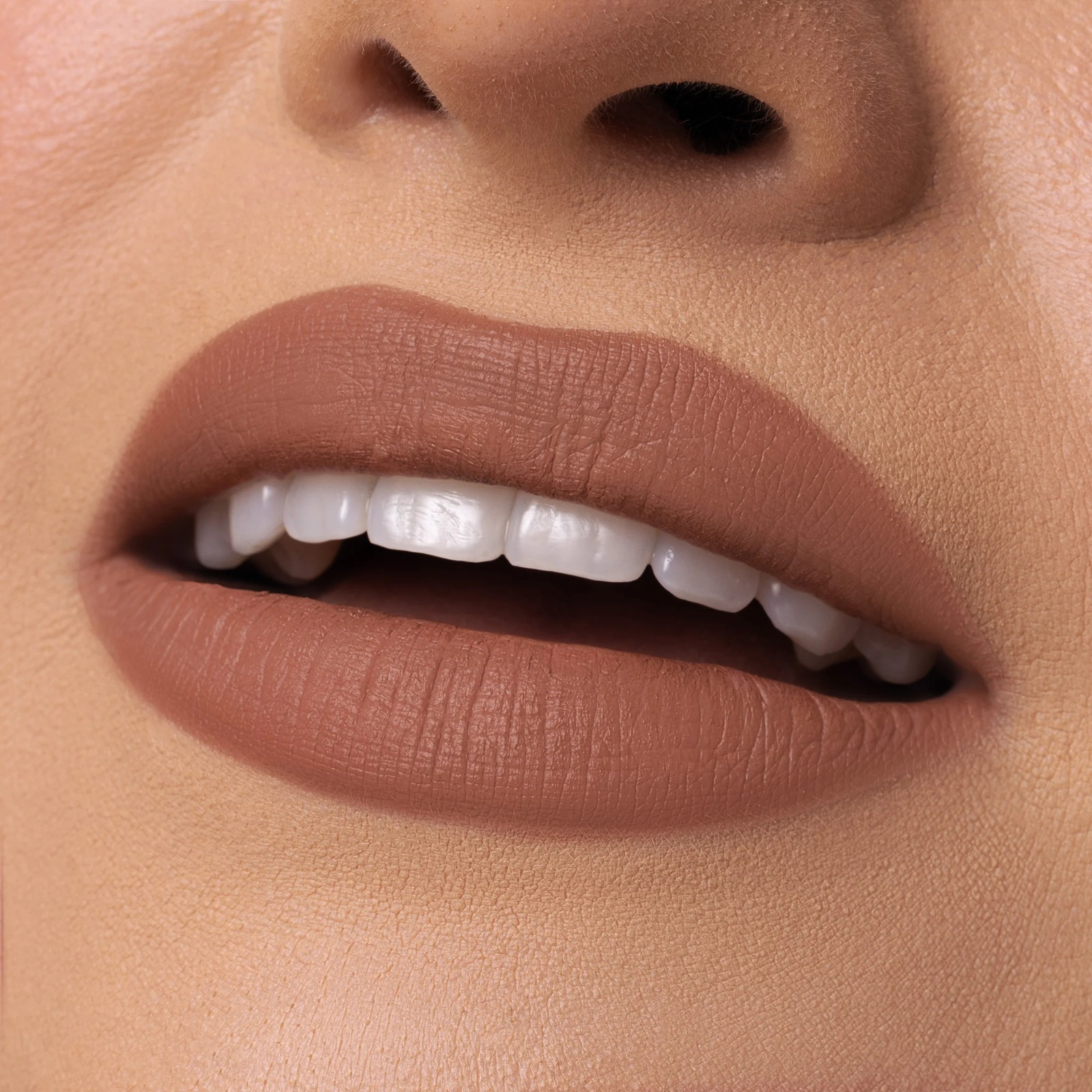 Beauty Creations - WORTH THE WAIT LIPSTICK