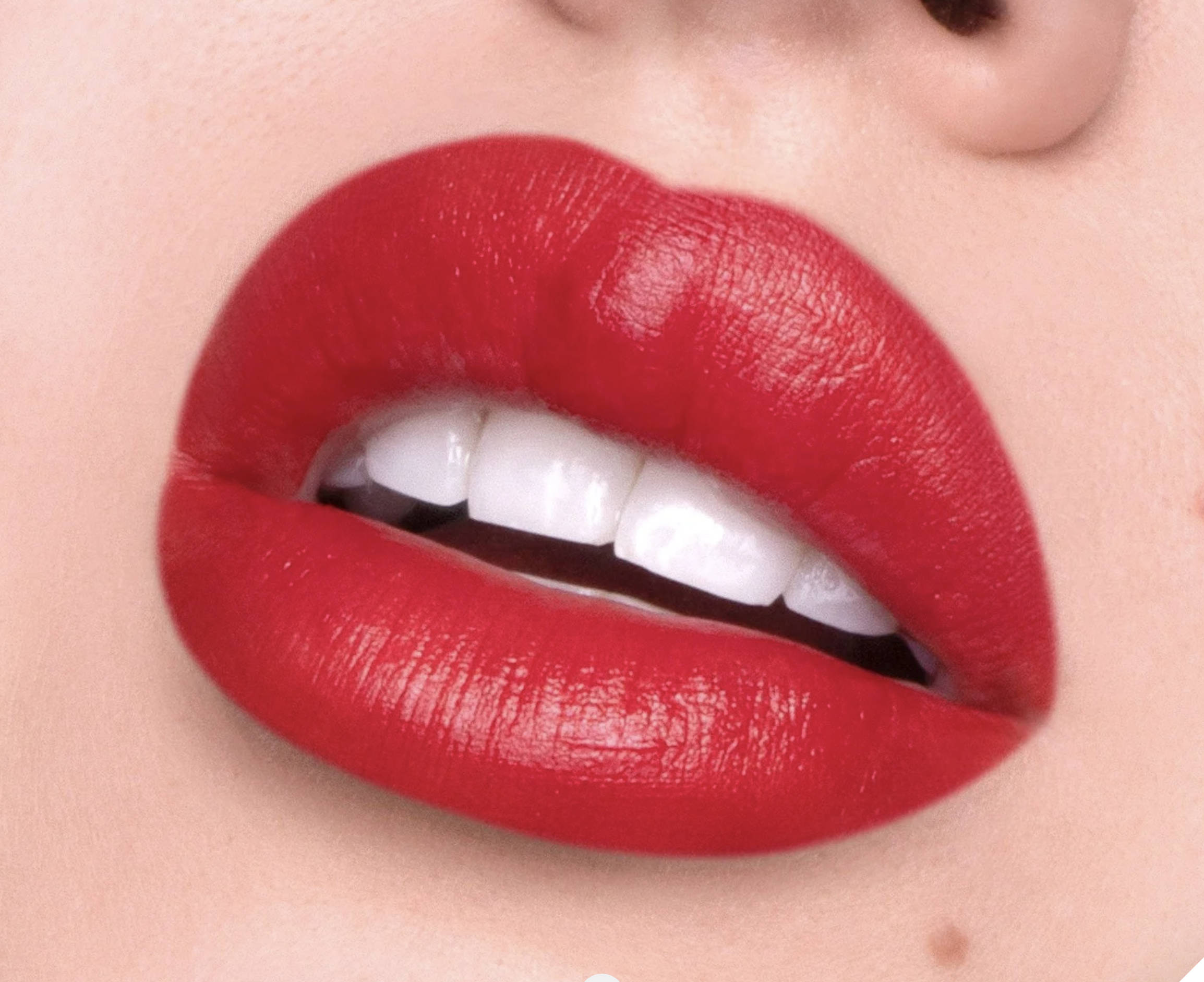 Kara Beauty - Feel  The Heat (Sombra + Delineador Doble Punta + Labial)