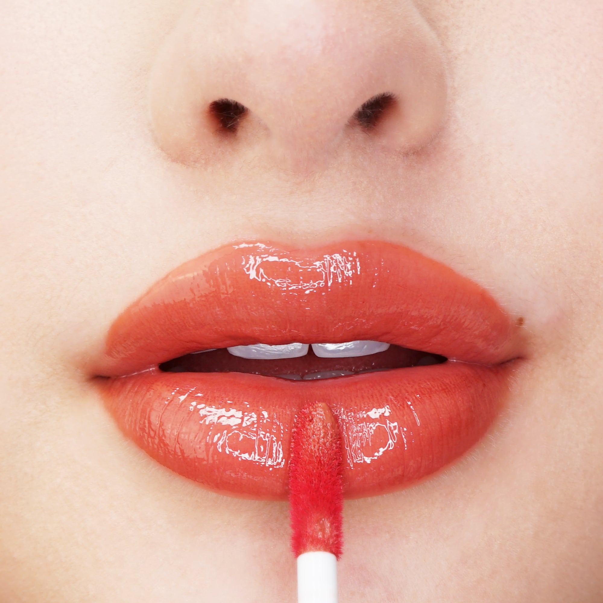 Kara Beauty - STAY GLASSY Lip Tint Gloss Lowkey
